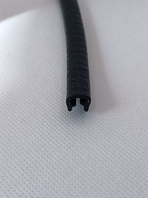 Schwarzer Silicone-Gummi-Türdichtband für Aluminiumfenster, Öldruckwiderstand